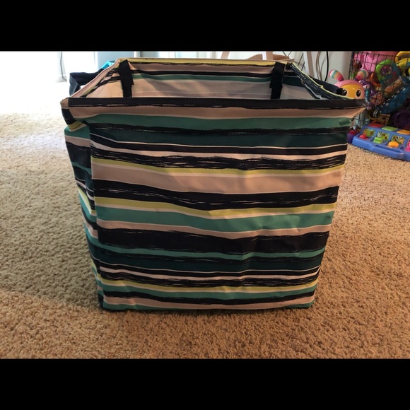 Thirty One Large Striped Tote - Picture 4 of 5